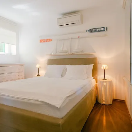 Pavi Luxury With A Private Pool Apartman