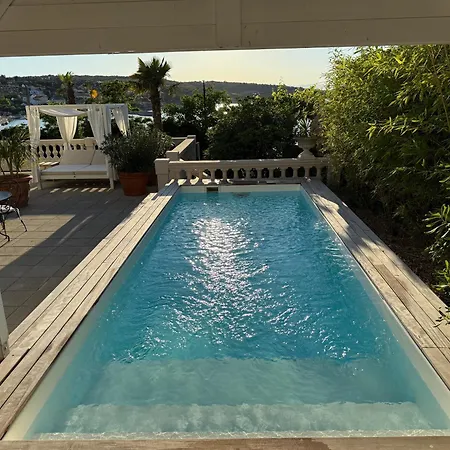 Pavi Luxury With A Private Pool Apartman