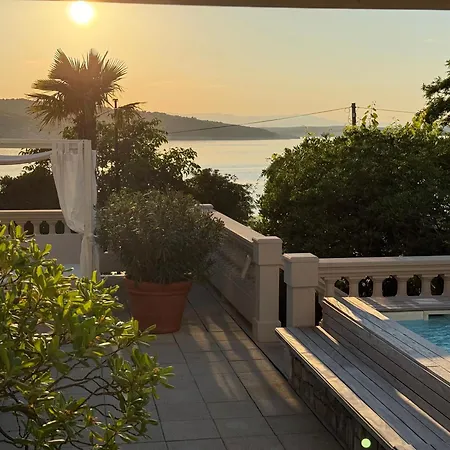 Pavi Luxury With A Private Pool Apartman Silo (Krk)