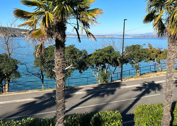 Pavi Luxury With A Private Pool *