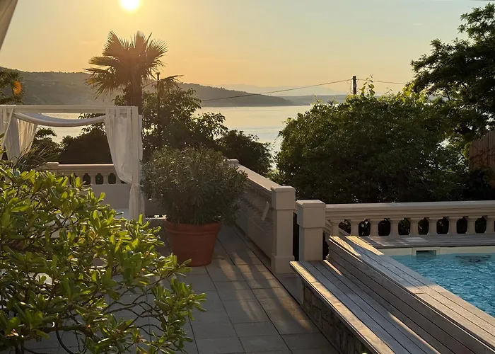 Pavi Luxury With A Private Pool Apartman Šilo